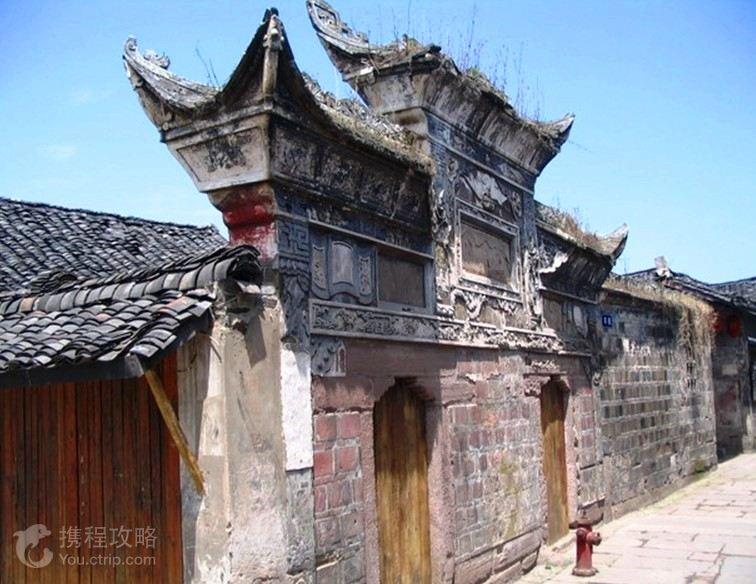 齐鲁银行业绩快报：截至2023年末，不良贷款率降至1.26%